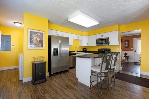 Kitchen - 700 E 4th St, Franklin, OH 45005 photo 5 of 5
