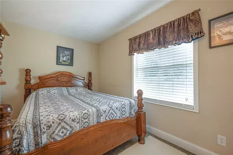 Bedroom - 700 E 4th St, Franklin, OH 45005 photo 5 of 6