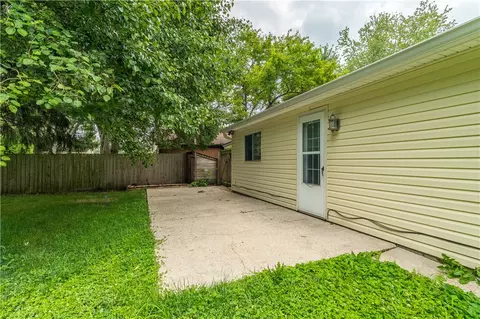 Exterior - 205 Weller Ave, Centerville, OH 45458 photo 5 of 6