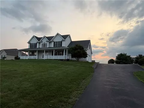 3223 Windy Ridge Dr, Springfield, OH 45502 photo 3