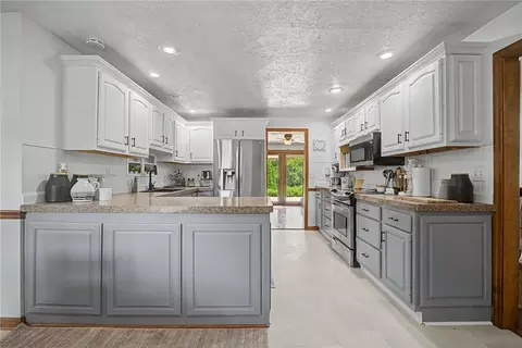 5696 Overbrooke Rd, Kettering, OH 45440 photo 8