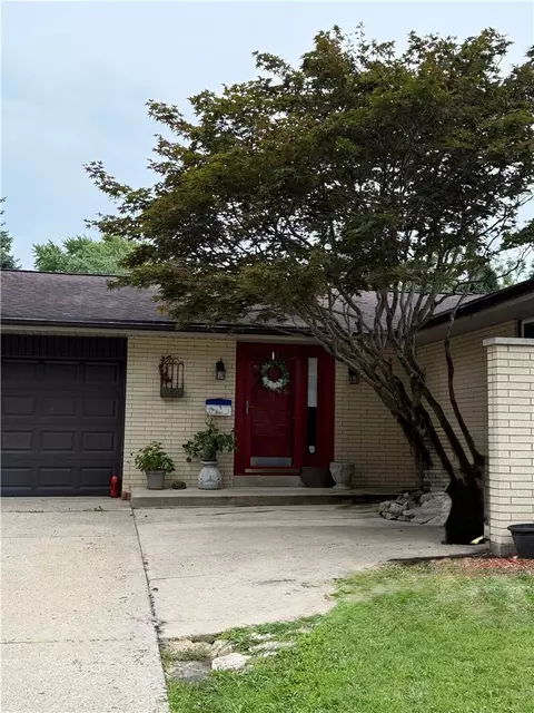 420 Bowman Ave, Tipp City, OH 45371