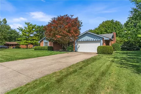 Exterior - 6436 Manete St, Springfield, OH 45502 photo 3 of 10