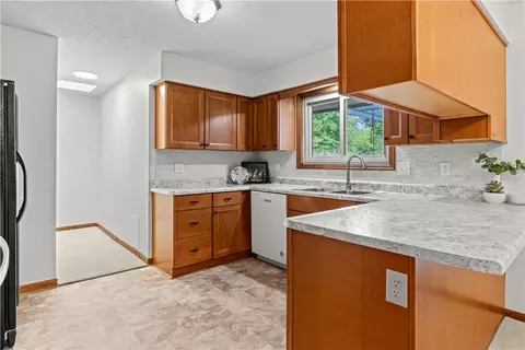 Kitchen - 6436 Manete St, Springfield, OH 45502 photo 1 of 4