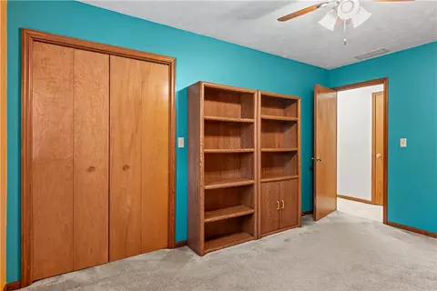 Bedroom - 6436 Manete St, Springfield, OH 45502 photo 4 of 6
