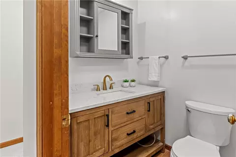 Bath - 6436 Manete St, Springfield, OH 45502 photo 1 of 3