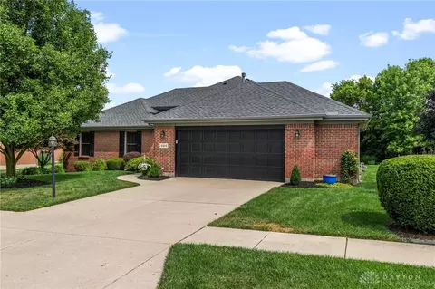 Exterior - 486 Christopher Dr, Centerville, OH 45458 photo 8 of 8