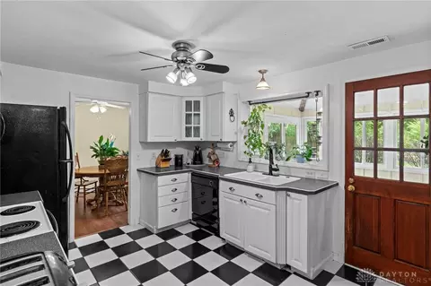 Kitchen - 217 Westhaven Dr, Kettering, OH 45429 photo 2 of 4