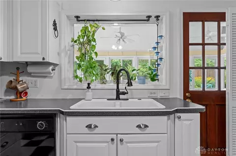 Kitchen - 217 Westhaven Dr, Kettering, OH 45429 photo 4 of 4