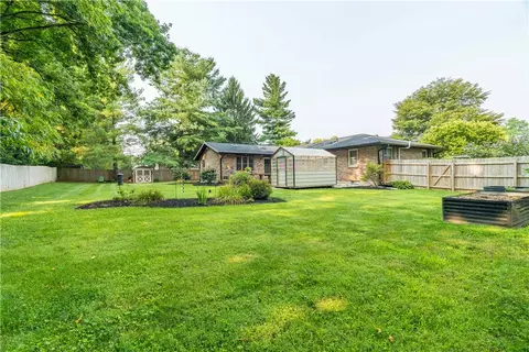 Exterior - 950 Suncrest Dr, Springfield, OH 45503 photo 5 of 6