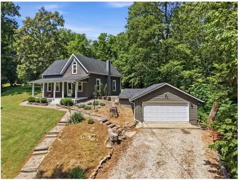 5759 Cincinnati Columbus Rd, Waynesville, OH 45068