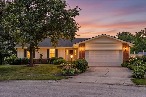 4305 Spring Hollow Ct, Dayton, OH 45424