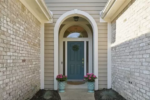 Entry Way - 1256 Forest Walk Dr, Centerville, OH 45459 photo 1 of 4
