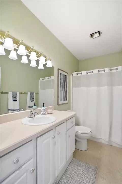 Bath - 1256 Forest Walk Dr, Centerville, OH 45459 photo 7 of 7