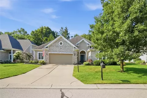 Exterior - 1256 Forest Walk Dr, Centerville, OH 45459 photo 3 of 8