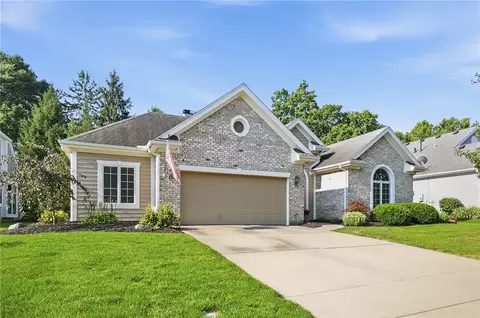 Exterior - 1256 Forest Walk Dr, Centerville, OH 45459 photo 2 of 8
