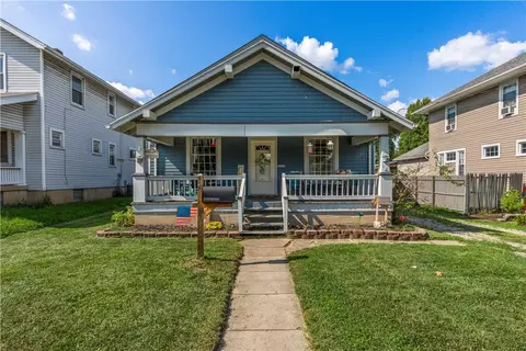 215 E Main St, New Lebanon, OH 45345