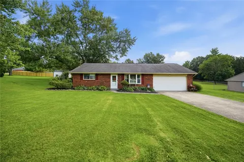 551 Hoffmann Ave, Lebanon, OH 45036