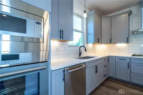 Kitchen - 3631 Kingsgate Ln, Springfield, OH 45503 photo 10 of 11
