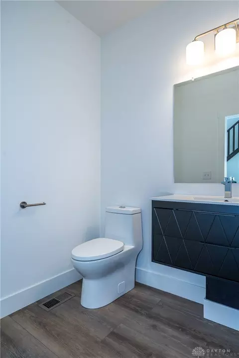 Bath - 3631 Kingsgate Ln, Springfield, OH 45503 photo 8 of 11