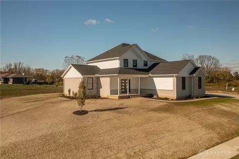 Exterior - 3631 Kingsgate Ln, Springfield, OH 45503 photo 13 of 13