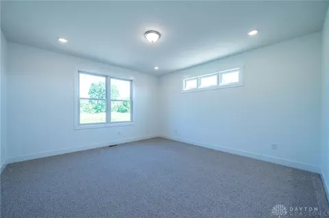 Bedroom - 3631 Kingsgate Ln, Springfield, OH 45503 photo 4 of 13