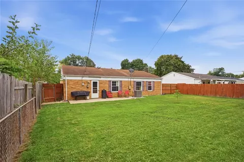 Exterior - 106 Corlington Dr, Springfield, OH 45506 photo 3 of 4