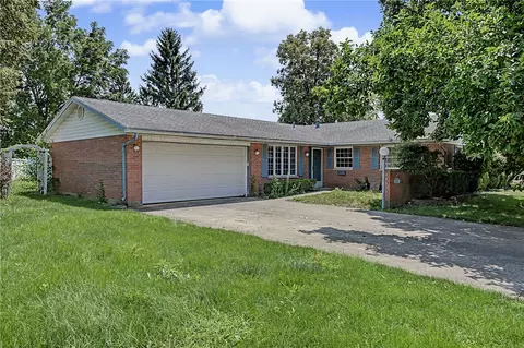 650 W Broadway St, Tipp City, OH 45371