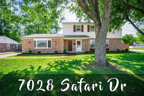 7028 Safari Dr, Huber Heights, OH 45424