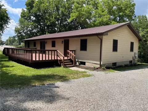 6020 Dog Leg Rd, Dayton, OH 45415