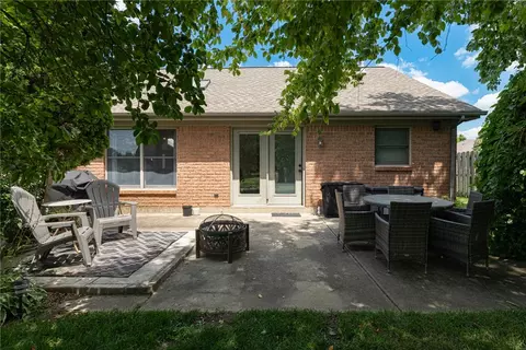 Exterior - 101 Crown Point Mdws, Centerville, OH 45458 photo 3 of 8