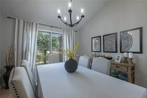 Dining - 101 Crown Point Mdws, Centerville, OH 45458 photo 1 of 2