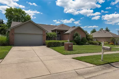 Exterior - 101 Crown Point Mdws, Centerville, OH 45458 photo 7 of 8