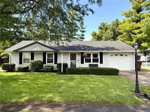 164 Beverly Pl, Xenia, OH 45385