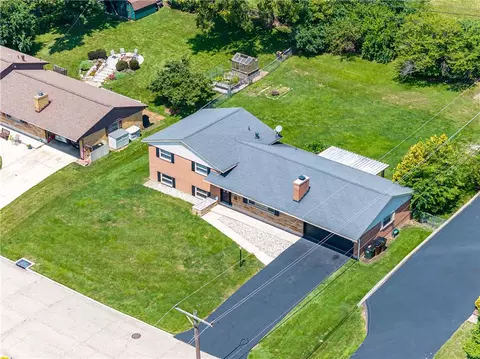 View/Area - 617 Stoneybrook Dr, Kettering, OH 45429 photo 3 of 11