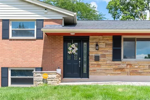 Exterior - 617 Stoneybrook Dr, Kettering, OH 45429 photo 7 of 9