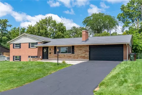 Exterior - 617 Stoneybrook Dr, Kettering, OH 45429 photo 9 of 9