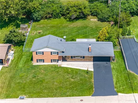 View/Area - 617 Stoneybrook Dr, Kettering, OH 45429 photo 2 of 11