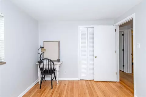 Bedroom - 617 Stoneybrook Dr, Kettering, OH 45429 photo 7 of 7