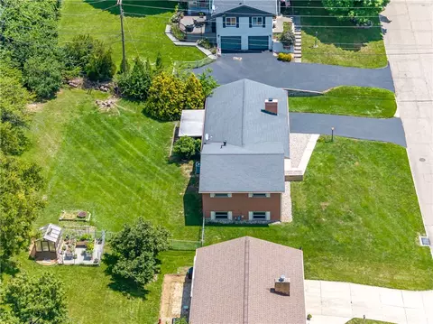 View/Area - 617 Stoneybrook Dr, Kettering, OH 45429 photo 6 of 11