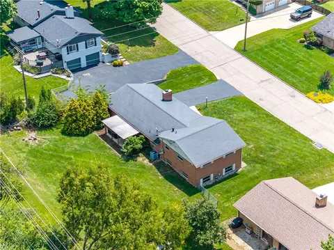 View/Area - 617 Stoneybrook Dr, Kettering, OH 45429 photo 7 of 11