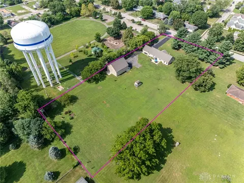 View/Area - 945 Ormsby Dr, Xenia, OH 45385 photo 4 of 11