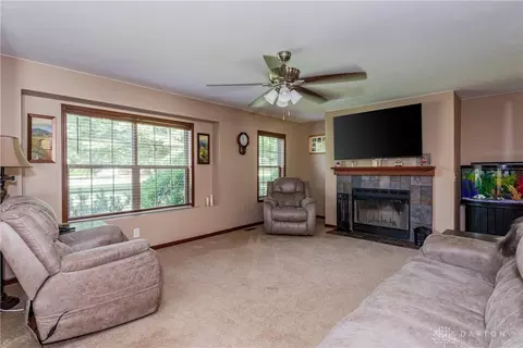 Living - 945 Ormsby Dr, Xenia, OH 45385 photo 1 of 5