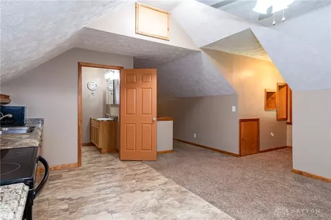 Entry Way - 945 Ormsby Dr, Xenia, OH 45385 photo 4 of 4