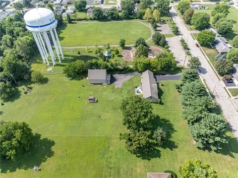 View/Area - 945 Ormsby Dr, Xenia, OH 45385 photo 3 of 11
