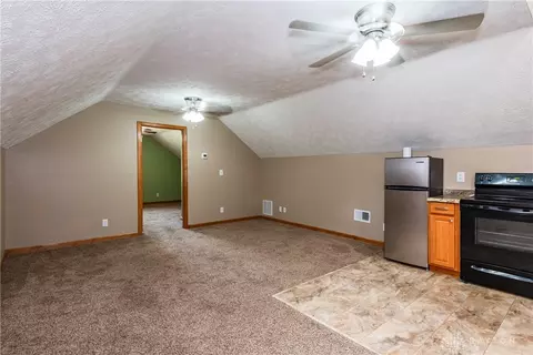 Living - 945 Ormsby Dr, Xenia, OH 45385 photo 4 of 5