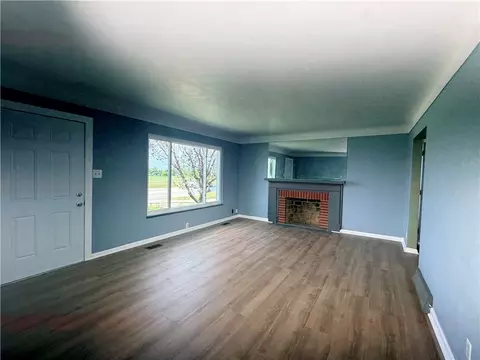 Living - 1812 E Dorothy Ln, Kettering, OH 45429 photo 1 of 2