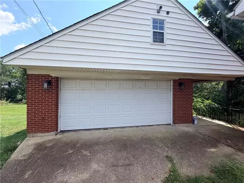 Exterior - 1812 E Dorothy Ln, Kettering, OH 45429 photo 3 of 6