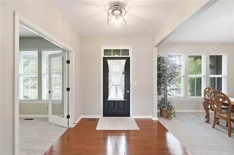 Entry Way - 5357 Othello Dr, Middletown, OH 45005 photo 2 of 7