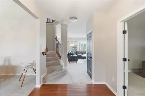 Entry Way - 5357 Othello Dr, Middletown, OH 45005 photo 1 of 7